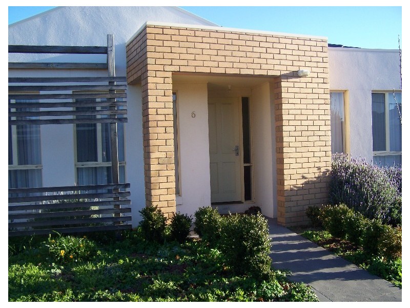 6/40-42 DARBYSHIRE STREET, Sunbury VIC 3429