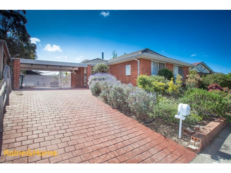 36 Phillip Drive, Sunbury VIC 3429