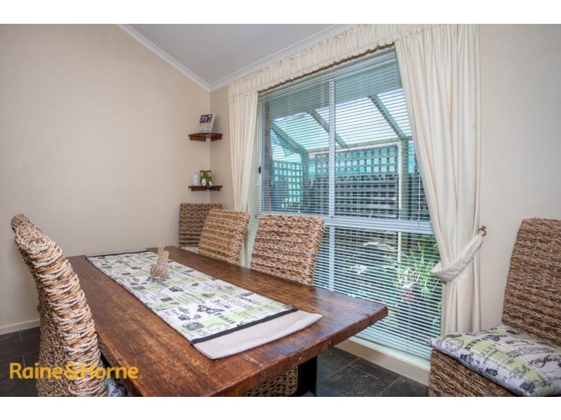 36 Phillip Drive, Sunbury VIC 3429