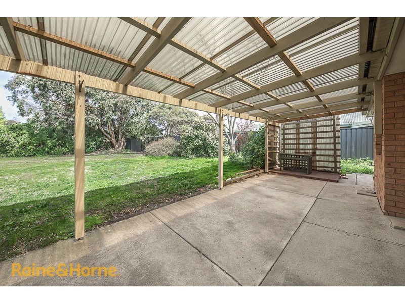42 NOTRE DAME DRIVE, Sunbury VIC 3429