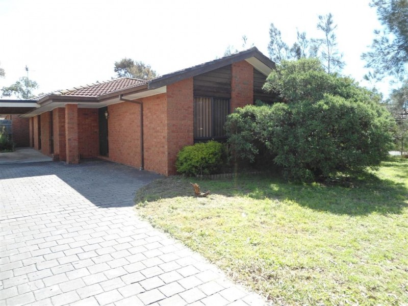 20 TURNBERRY DRIVE, Sunbury VIC 3429