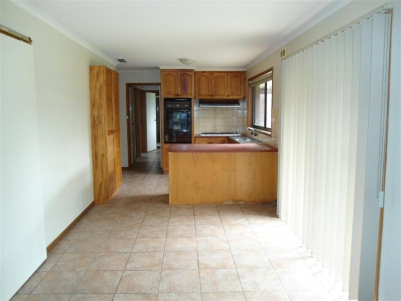 20 TURNBERRY DRIVE, Sunbury VIC 3429