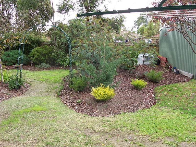 44 Notredame Drive, Sunbury VIC 3429