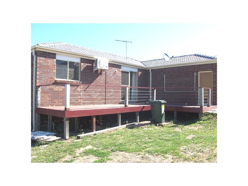 79 FULLBROOK DRIVE, Sunbury VIC 3429