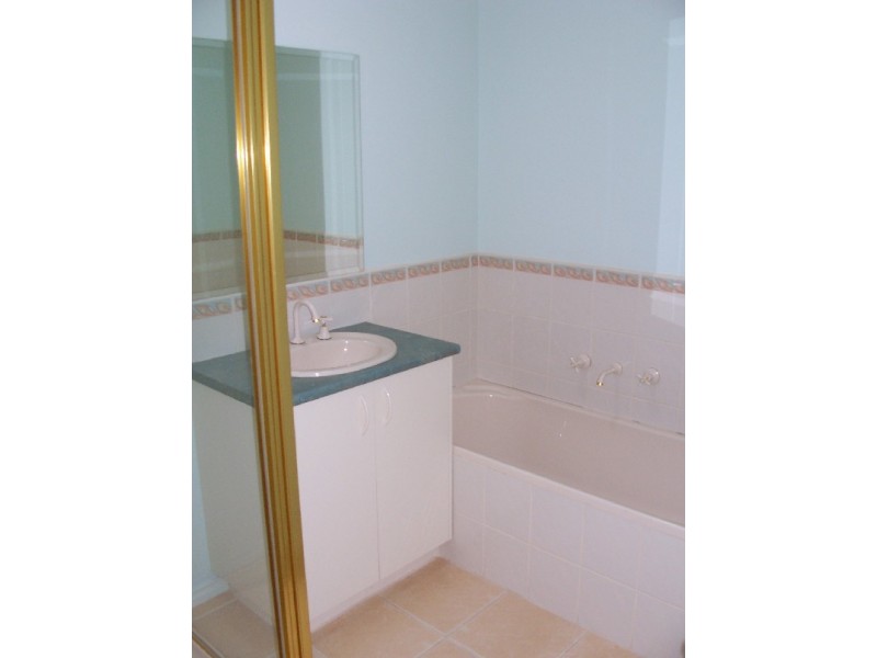 95 SORBONNE DRIVE, Sunbury VIC 3429