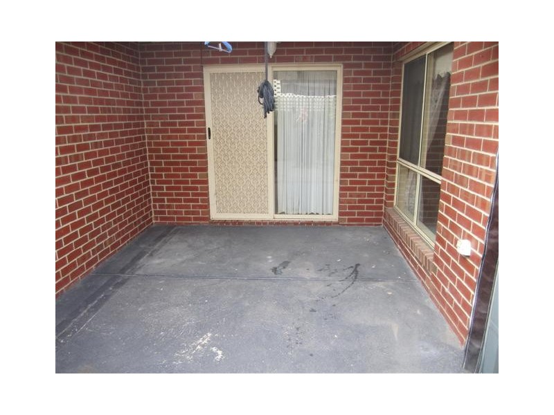 32 THORNTON AVENUE, Sunbury VIC 3429