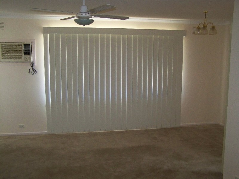 105 HARKER STREET, Sunbury VIC 3429