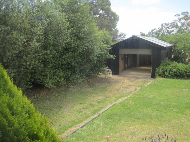 105 HARKER STREET, Sunbury VIC 3429