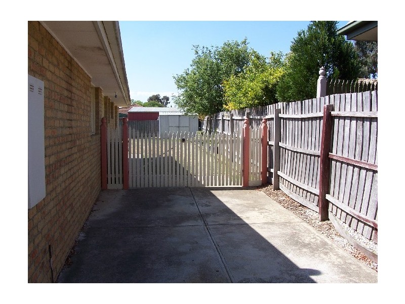 12 Atlanta Close, Sunbury VIC 3429