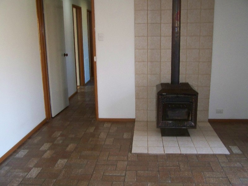 9 GULLANE DRIVE, Sunbury VIC 3429