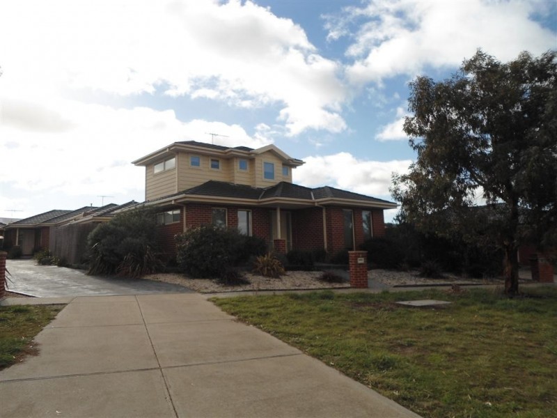 1 / 751 ELIZABETH DRIVE, Sunbury VIC 3429