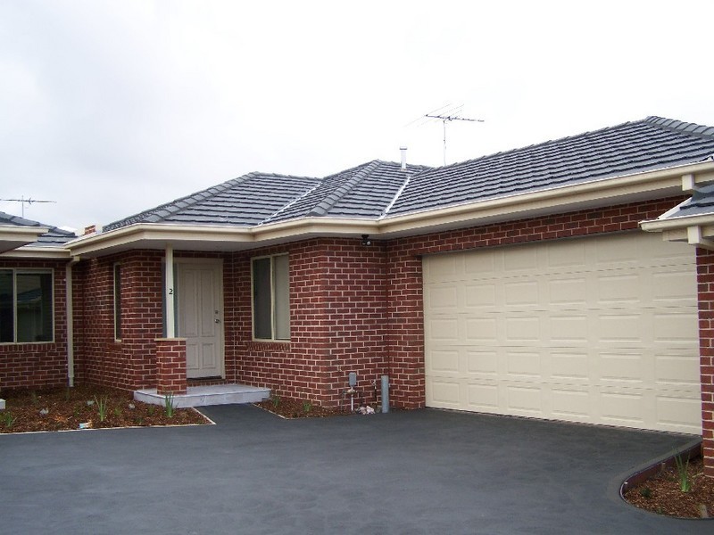 2/751 Elizabeth Drive, Sunbury VIC 3429