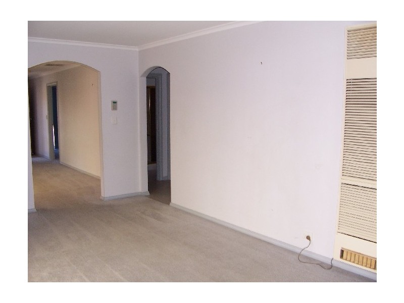 47 PHILLIP DRIVE, Sunbury VIC 3429