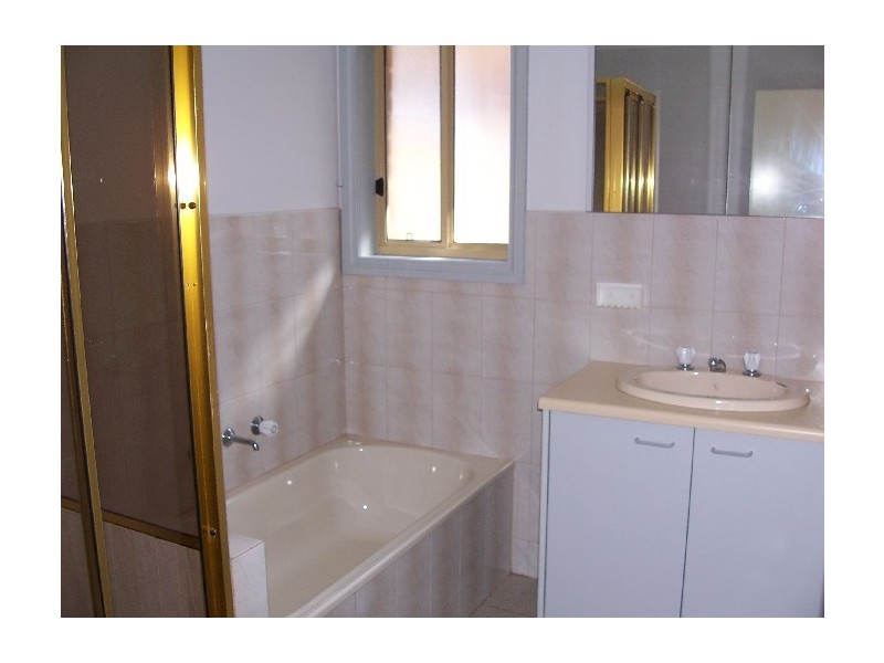 47 PHILLIP DRIVE, Sunbury VIC 3429