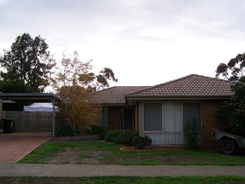 14 Westward Ho Drive, Sunbury VIC 3429