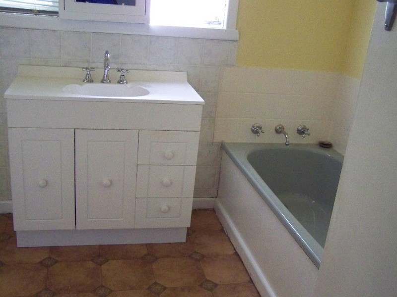 71 MACEDON STREET, Sunbury VIC 3429