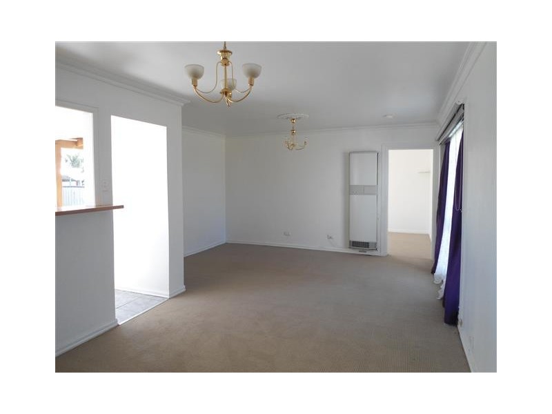 16 Burke Road, Sunbury VIC 3429