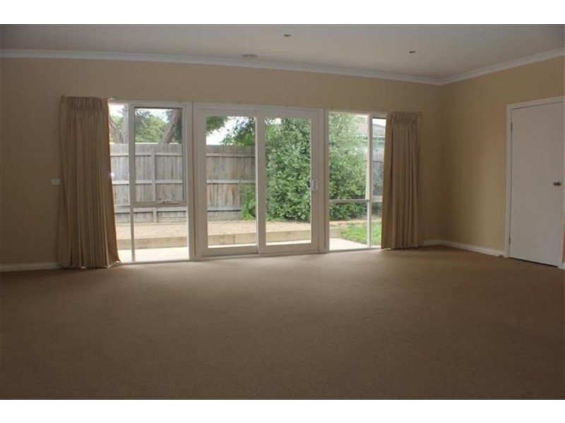 3A MELBA AVENUE, Sunbury VIC 3429