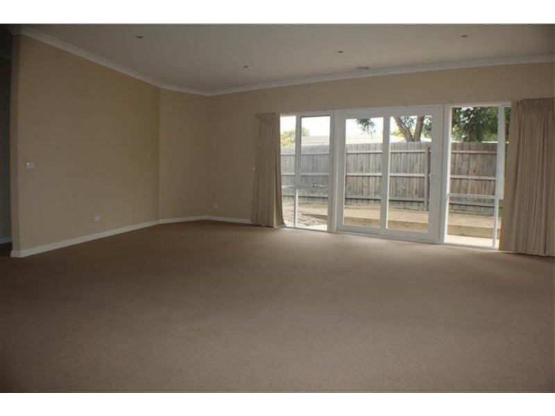 3A MELBA AVENUE, Sunbury VIC 3429