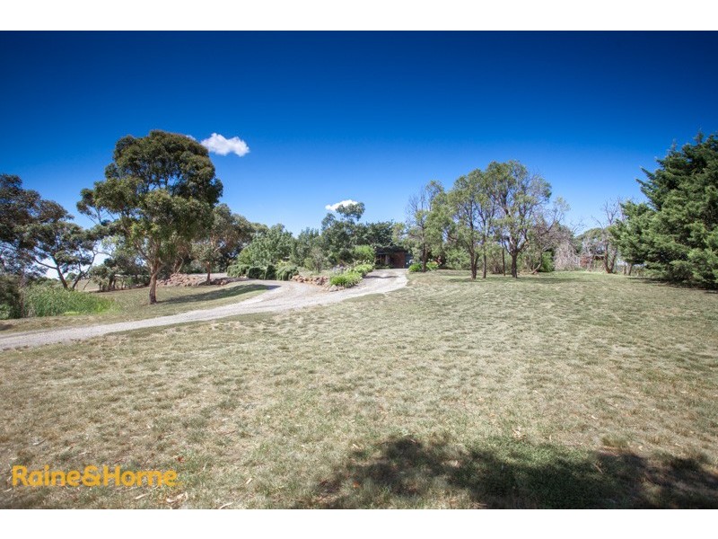 15 Winilba Road, Sunbury VIC 3429