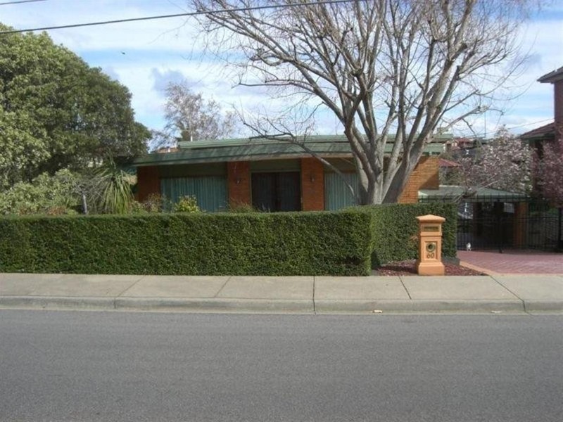 60 HILBERT ROAD, Airport West VIC 3042