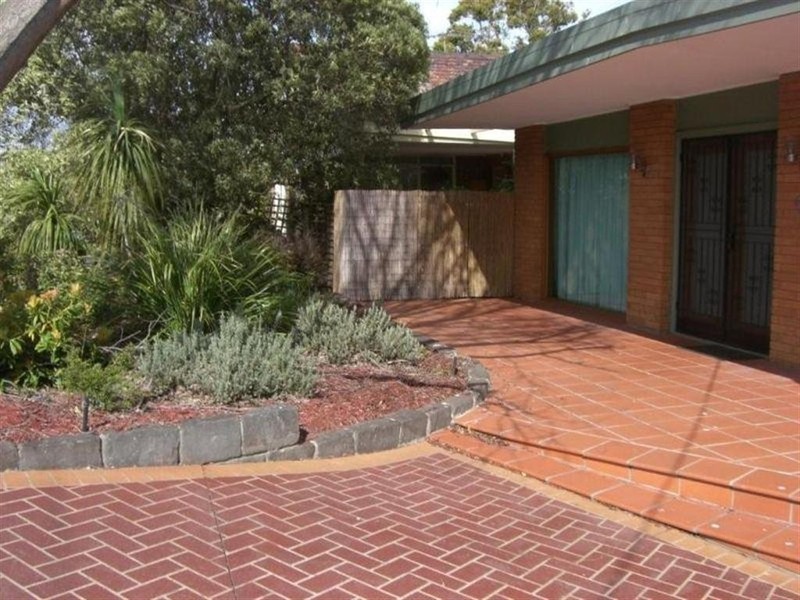 60 HILBERT ROAD, Airport West VIC 3042