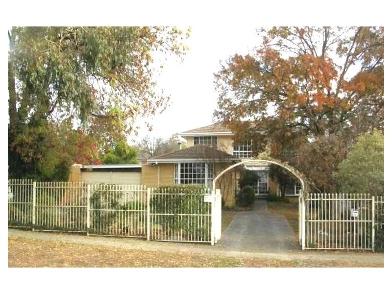 16 AITKEN STREET, Sunbury VIC 3429