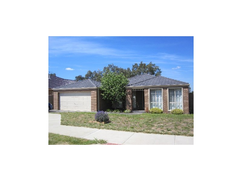 8 ROGERS COURT, Sunbury VIC 3429