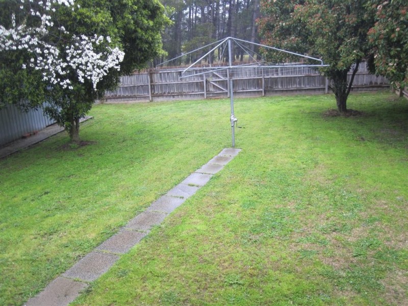 4 PERCEVAL STREET, Sunbury VIC 3429