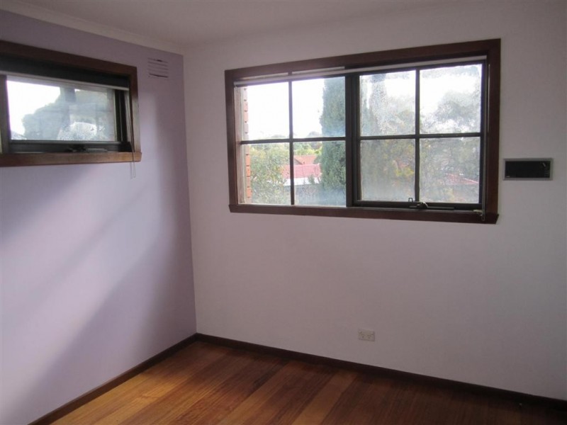 2 LAKES DRIVE, Sunbury VIC 3429