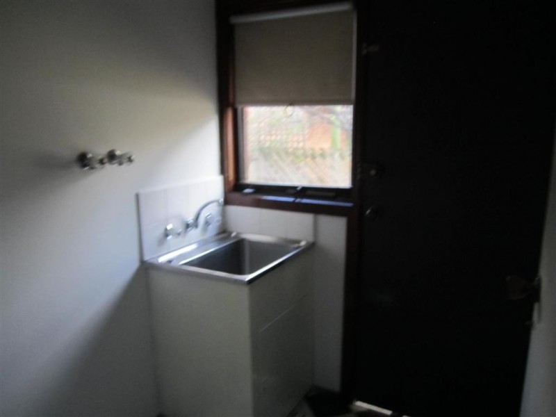 2 LAKES DRIVE, Sunbury VIC 3429