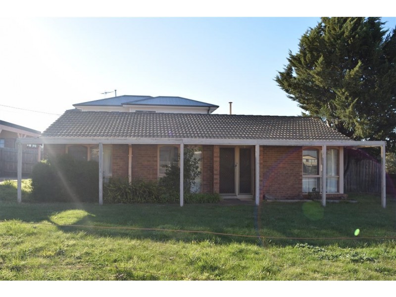 44 Blaxland Drive, Sunbury VIC 3429