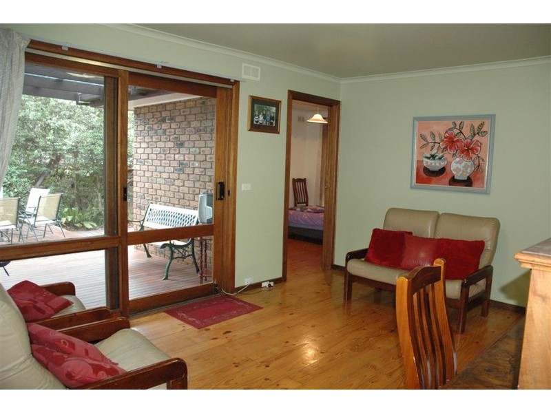 237 ELIZABETH DRIVE, Sunbury VIC 3429