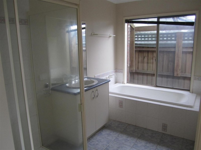 41 CHARTER ROAD EAST, Sunbury VIC 3429