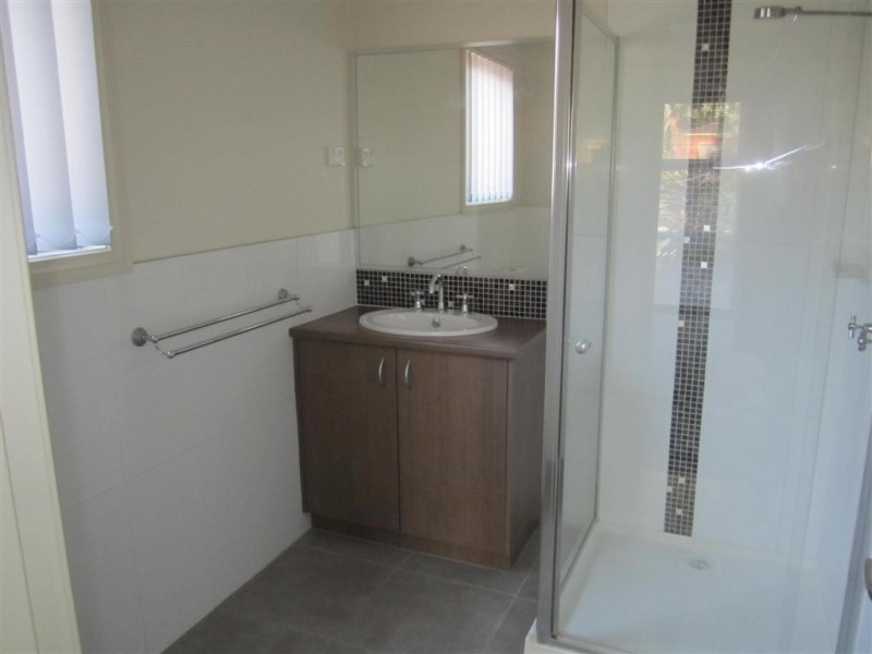 15 HOYA PLACE, Sunbury VIC 3429
