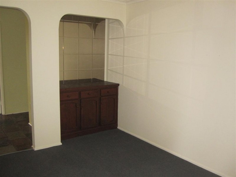 23 DEAKIN STREET, Sunbury VIC 3429