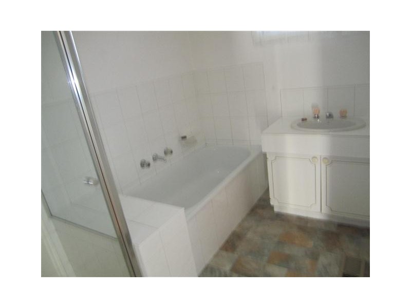 8 Darling Court, Sunbury VIC 3429