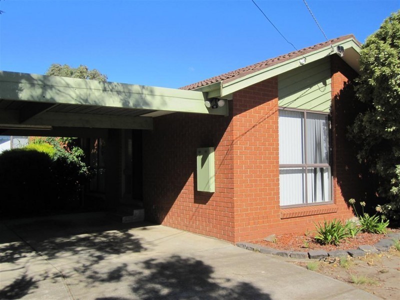 27 LICENSE ROAD, Diggers Rest VIC 3427