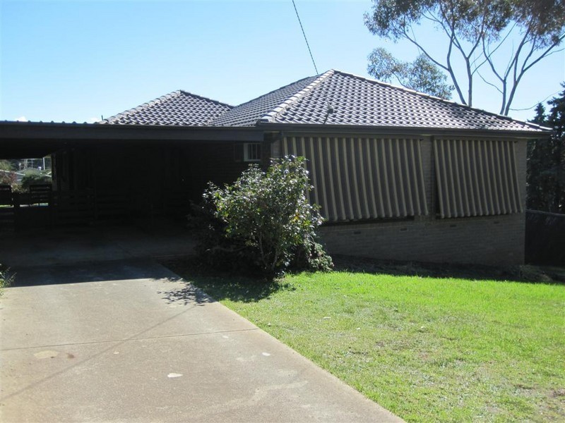 40 AITKEN STREET, Sunbury VIC 3429