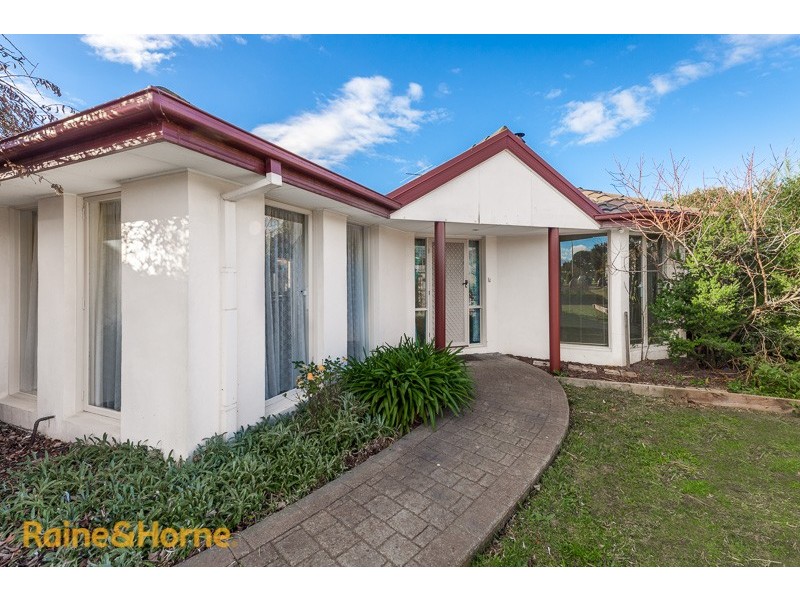 83 Sorbonne Drive, Sunbury VIC 3429