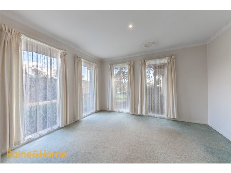 83 Sorbonne Drive, Sunbury VIC 3429
