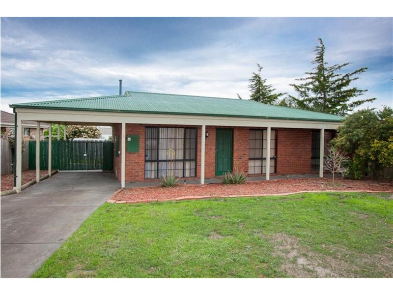 11 LA PEROUSE DRIVE, Sunbury VIC 3429