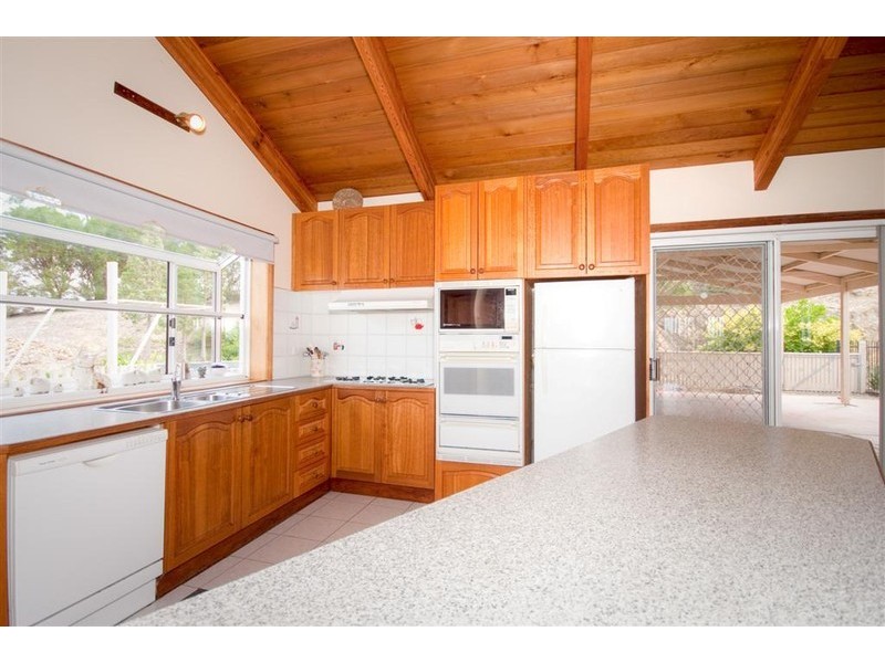 655 RACECOURSE ROAD, Sunbury VIC 3429