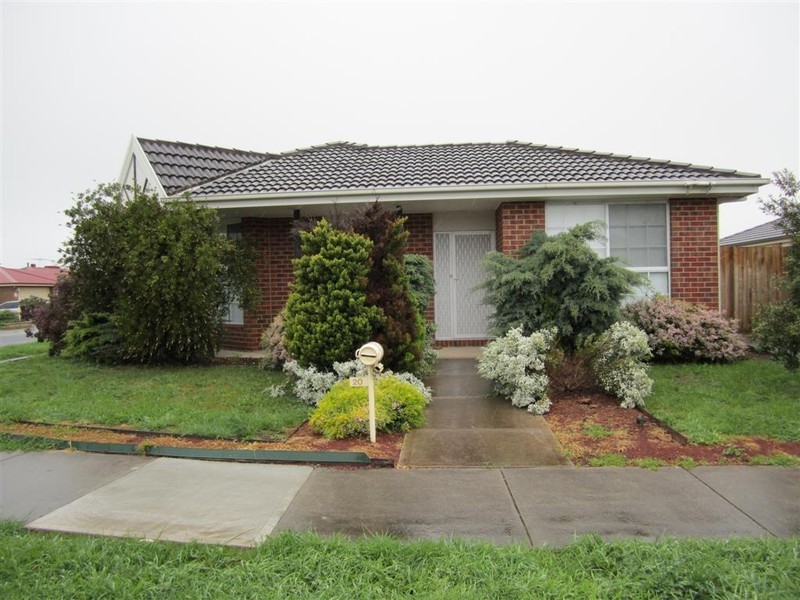 20 SORBONNE DRIVE, Sunbury VIC 3429