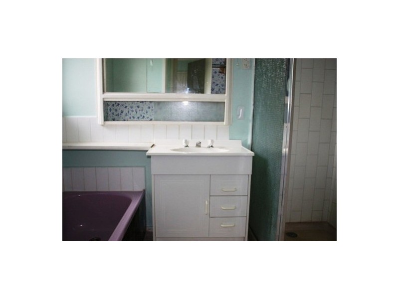 1 MELBA AVENUE, Sunbury VIC 3429