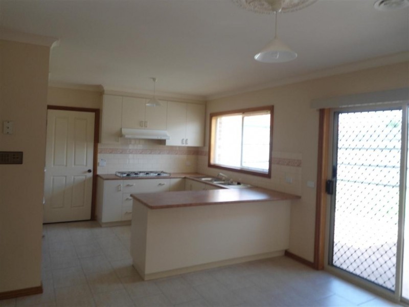 55 THORNTON AVE, Sunbury VIC 3429