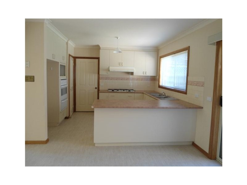 55 THORNTON AVE, Sunbury VIC 3429