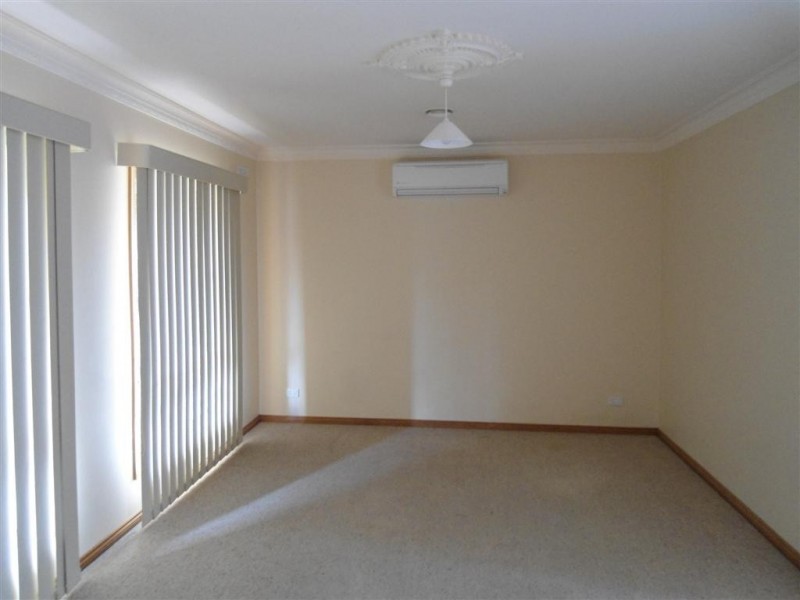 55 THORNTON AVE, Sunbury VIC 3429