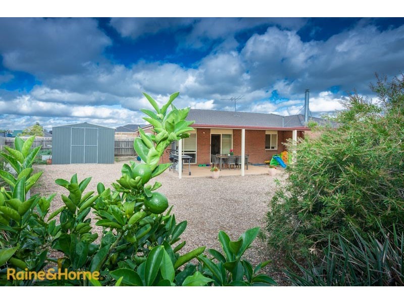 8 O’Reilly Court, Sunbury VIC 3429