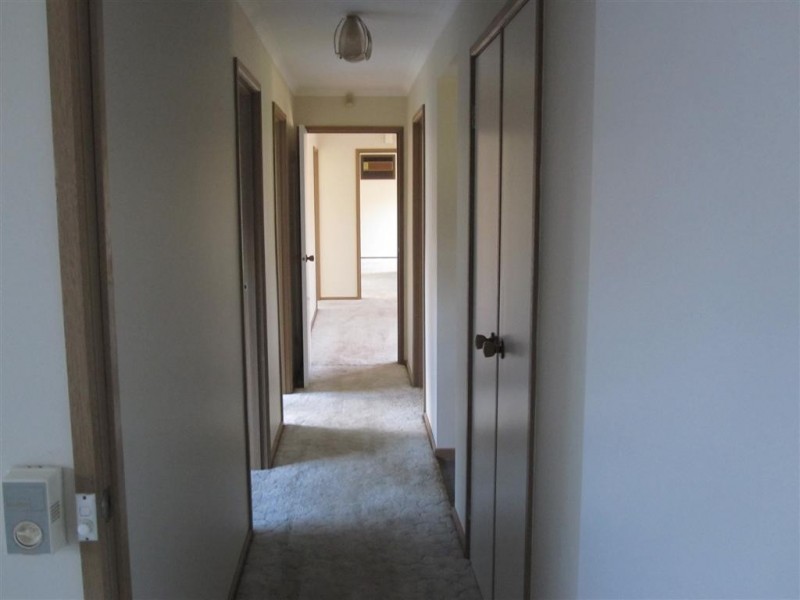 12 WELCOME ROAD, Diggers Rest VIC 3427